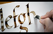 Taller de caligráfico. Las letras carolingias románicas